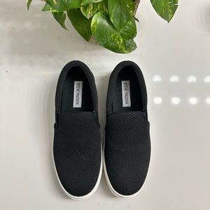 New without box black Steve Madden slip-ons